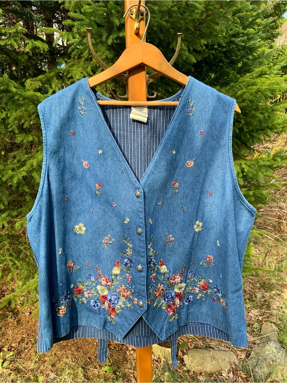Vintage Plus Size Koret 90s Embroidered Flower Denim Vest - Size 18W - Picture 5 of 5